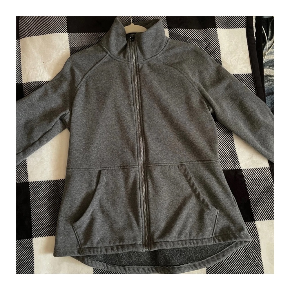 Skechers Gray sweater active ware